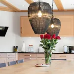 Alia And Apartments-grindelwald By Swiss *